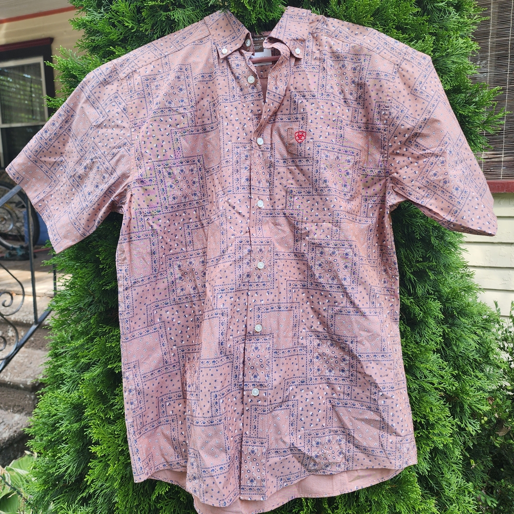 Ariat Men's Pink Geometric Short Sleeve Shirt
